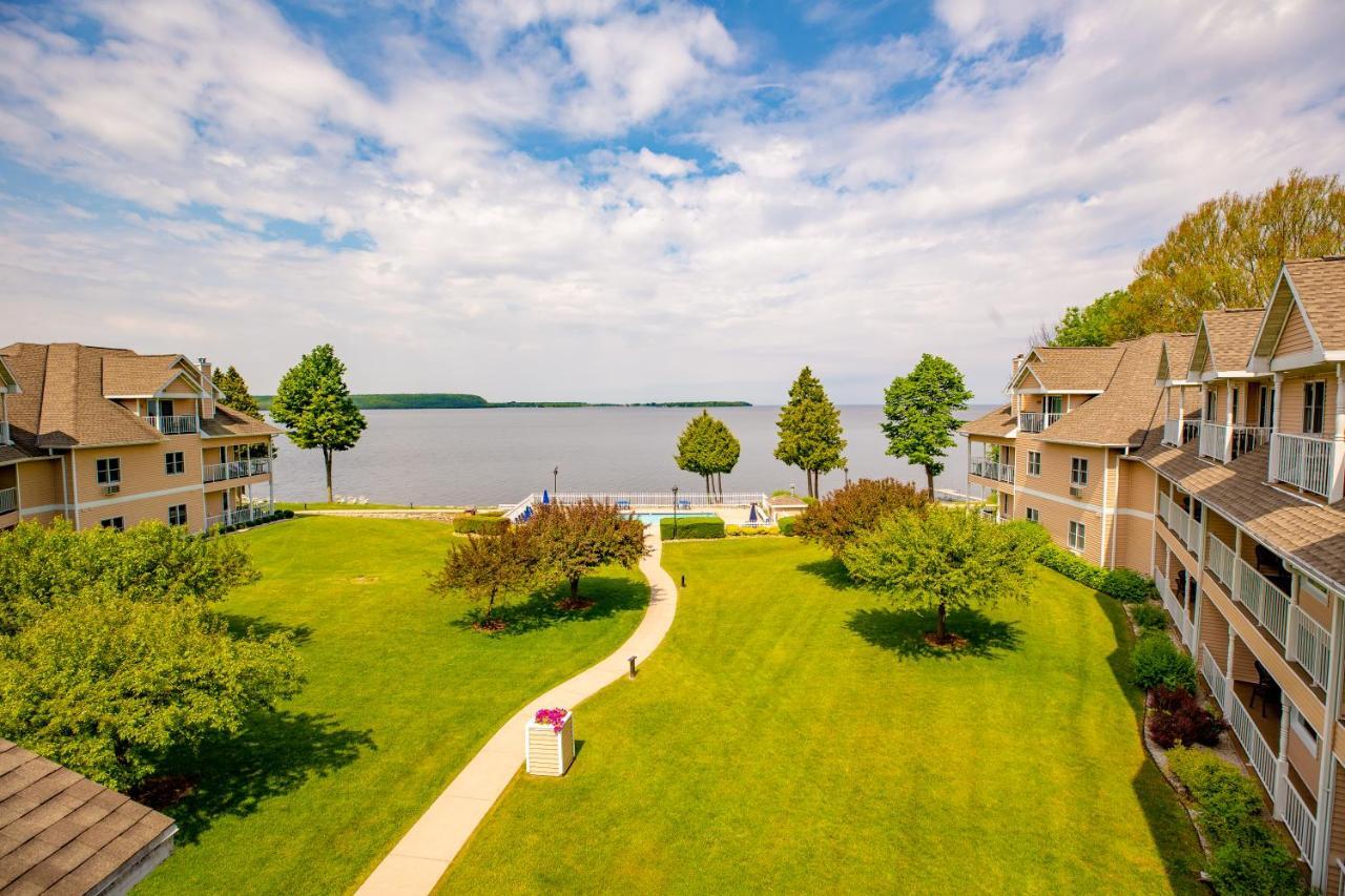 Westwood Shores Waterfront Resort Sturgeon Bay Exterior photo
