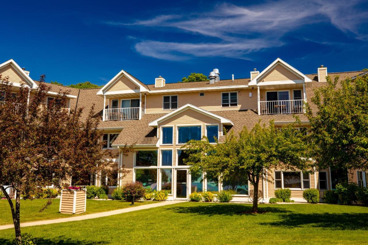 Westwood Shores Waterfront Resort Sturgeon Bay Exterior photo
